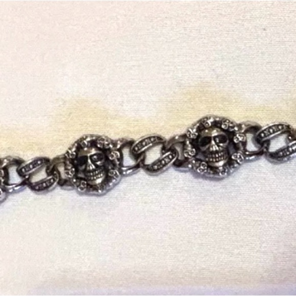SOLD-Metal Bracelet Skulls 8” Goth Jewelry - Picture 3 of 7